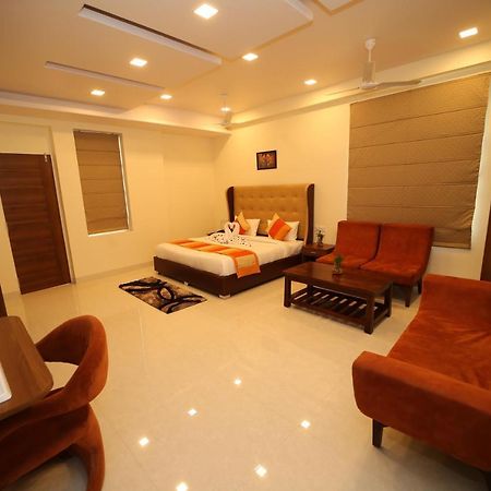 ג'איפור Hotel Myriad Inn מראה חיצוני תמונה