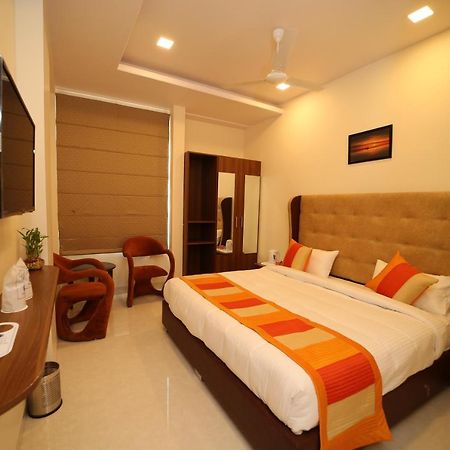ג'איפור Hotel Myriad Inn מראה חיצוני תמונה